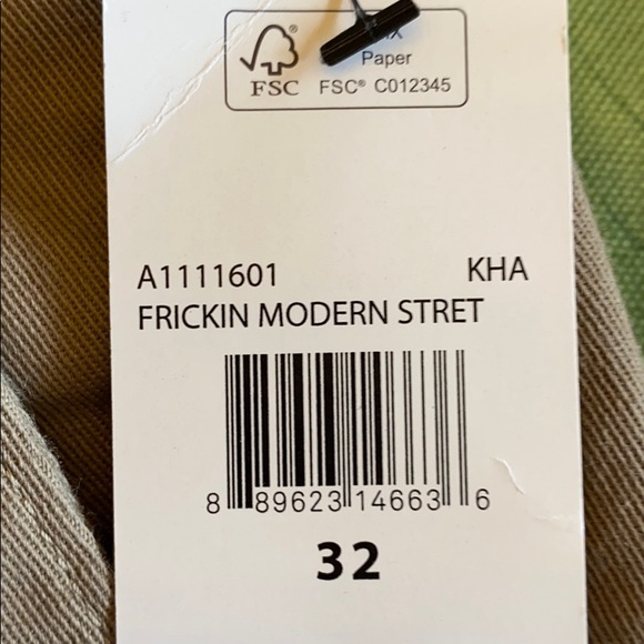 NWT Volcom Brand Chinos - Picture 6 of 7